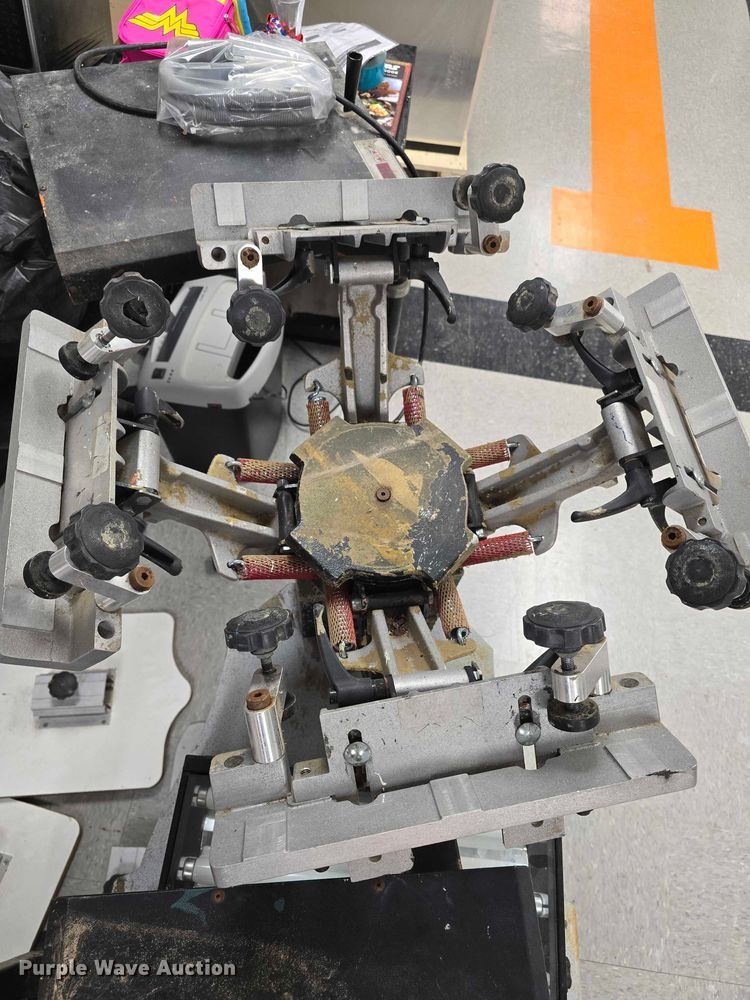 image for item DZ6147 HIX E2408 screen printer