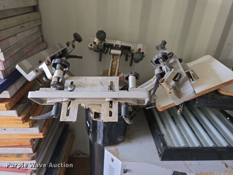 image for item DZ6147 HIX E2408 screen printer