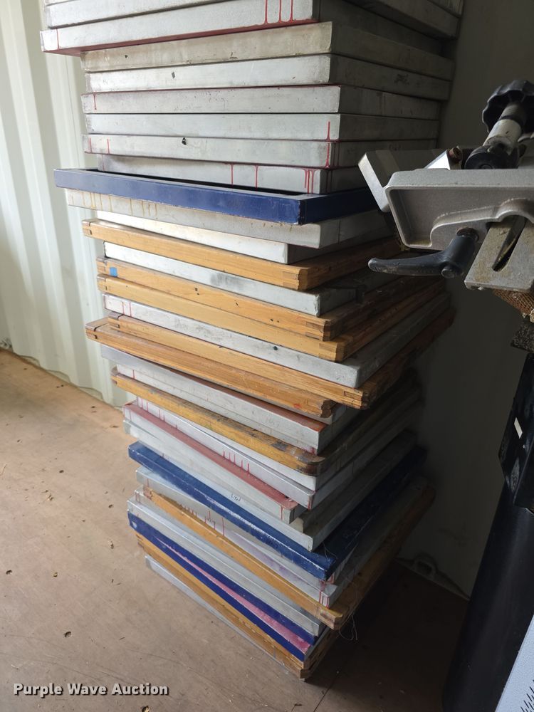 image for item DZ6147 HIX E2408 screen printer