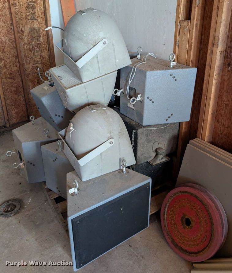 image for item DZ6151 Approximately 10 speakers