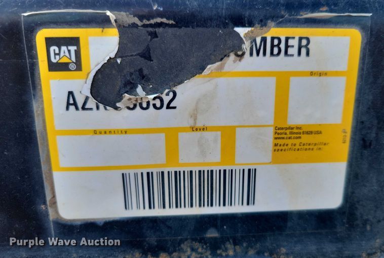 image for item DZ6495 1998 CAT BA18 skid steer broom