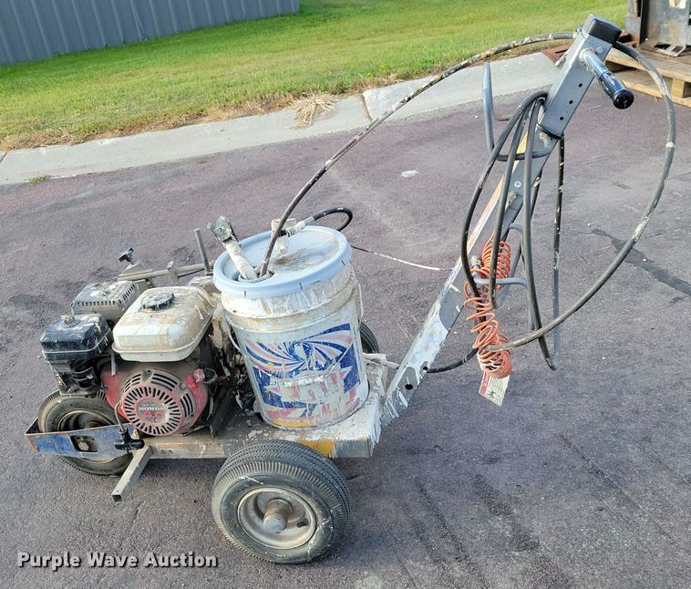 image for item DZ6497 Graco Line Lazer 3000 paint stripper