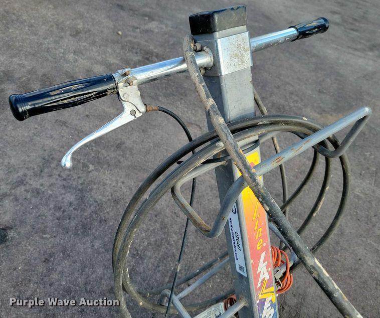 image for item DZ6497 Graco Line Lazer 3000 paint stripper