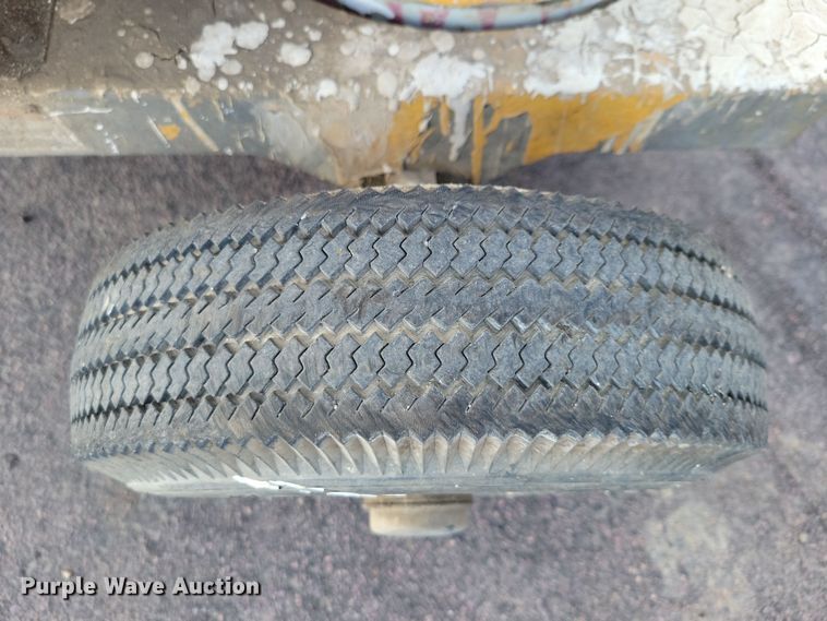 image for item DZ6497 Graco Line Lazer 3000 paint stripper