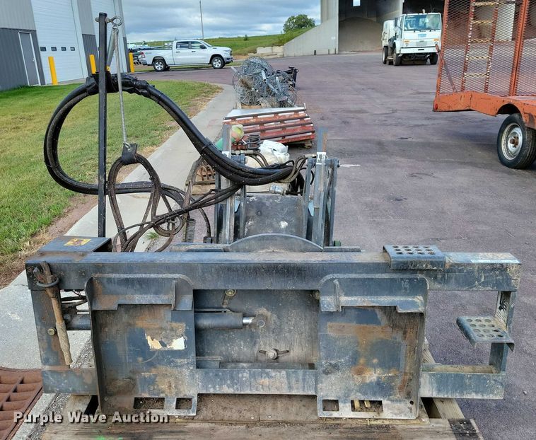 image for item DZ6498 1998 Alitec skid steer cold planer