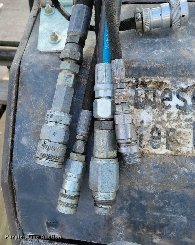 image for item DZ6498 1998 Alitec skid steer cold planer