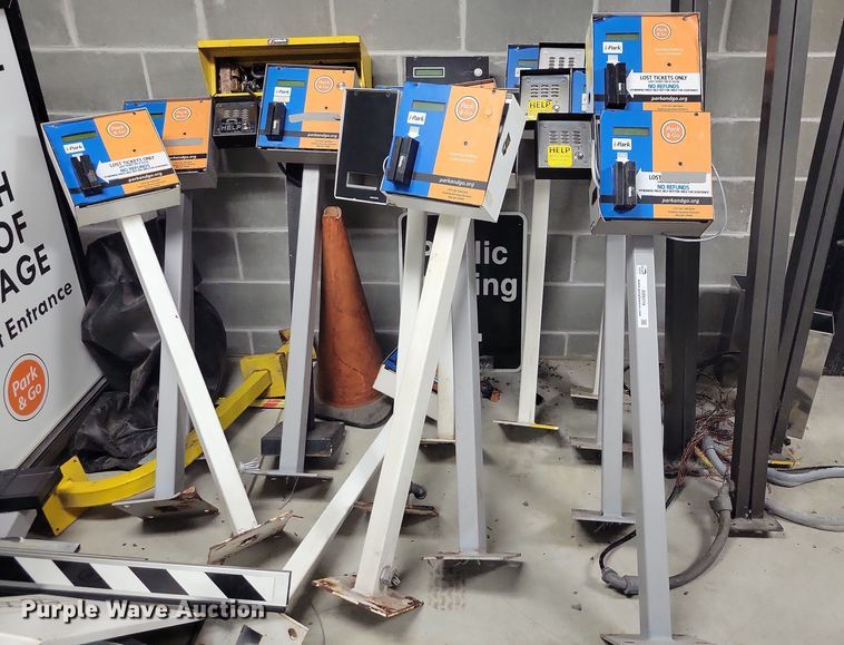 image for item DZ6518 Parking garage electronics