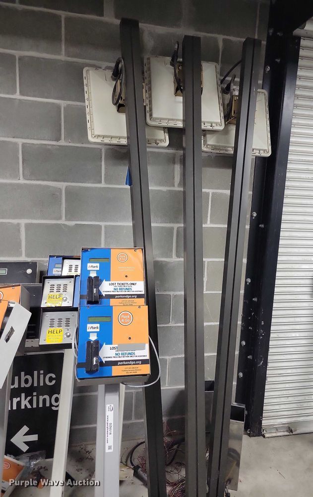 image for item DZ6518 Parking garage electronics