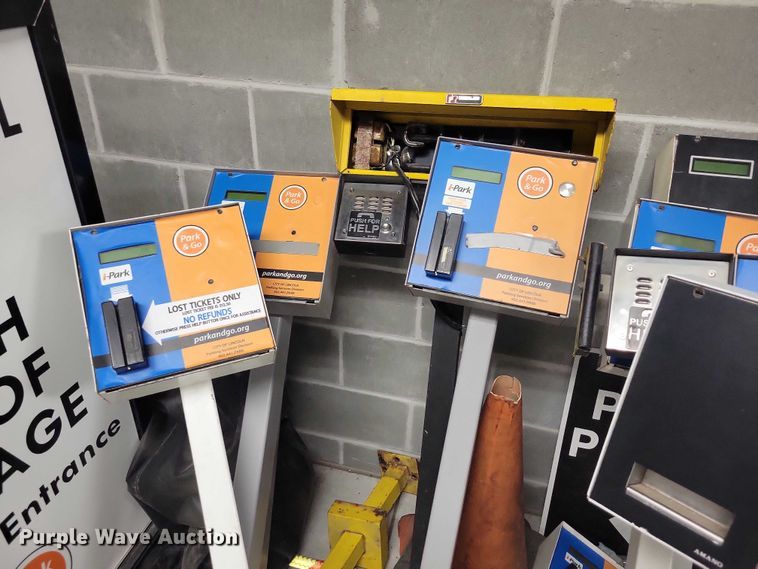 image for item DZ6518 Parking garage electronics