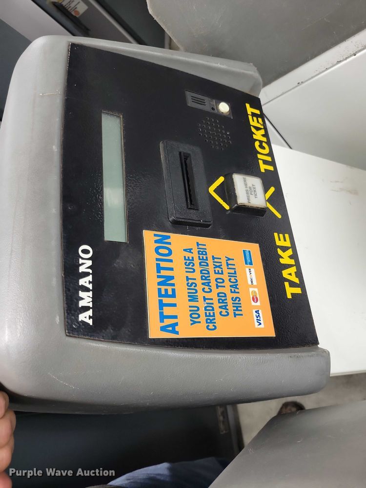 image for item DZ6521 (6) ExpressParc parking garage ticket machines