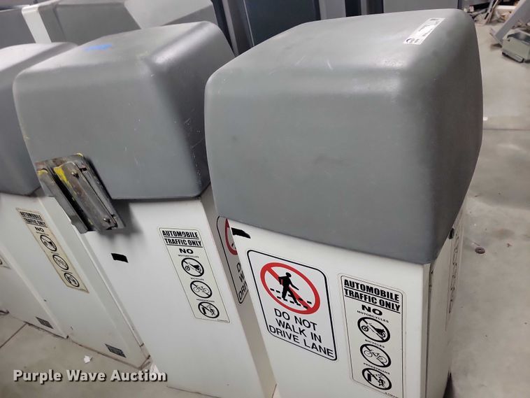 image for item DZ6522 (9) Amano parking garage gate machines