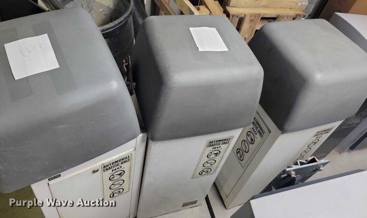 image for item DZ6522 (9) Amano parking garage gate machines