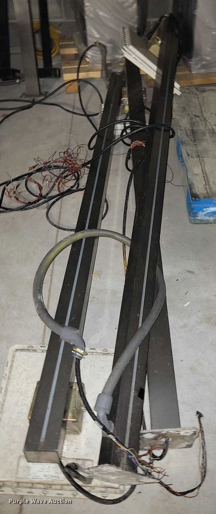 image for item DZ6532 Parking garage electronics