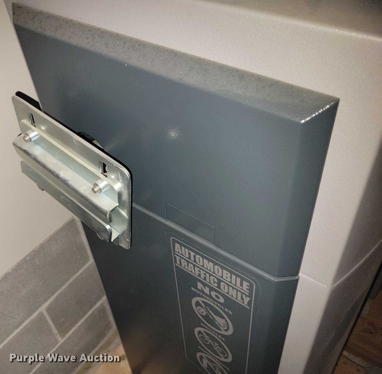 image for item DZ6533 (6) Amana parking garage gate machines