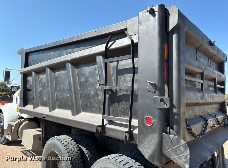 image for item DZ8762 2000 Peterbilt 330 dump truck