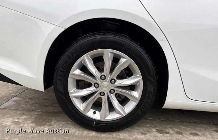 image for item DZ8946 2020 Chevrolet Malibu LT 