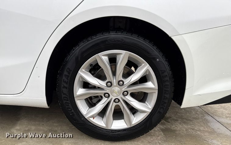 image for item DZ8946 2020 Chevrolet Malibu LT 