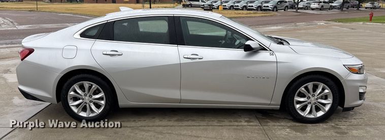 image for item DZ8947 2020 Chevrolet Malibu LT 