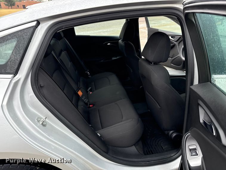 image for item DZ8947 2020 Chevrolet Malibu LT 