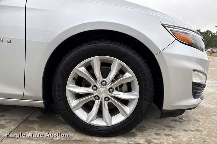 image for item DZ8947 2020 Chevrolet Malibu LT 