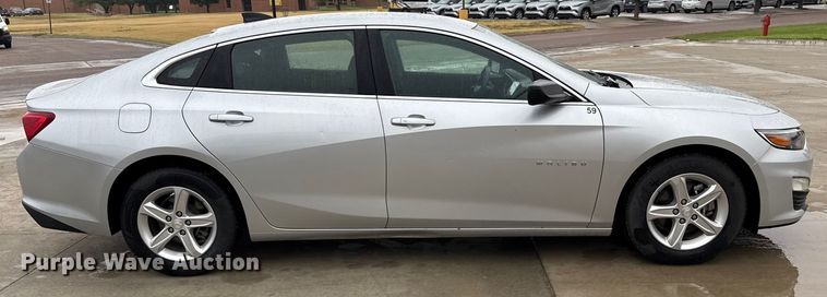 image for item DZ8948 2021 Chevrolet Malibu 