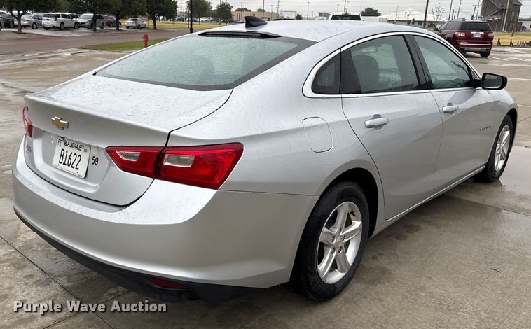 image for item DZ8948 2021 Chevrolet Malibu 