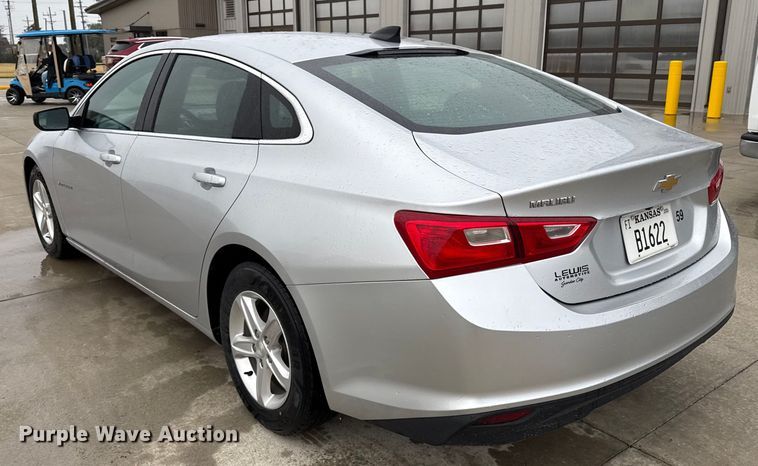 image for item DZ8948 2021 Chevrolet Malibu 