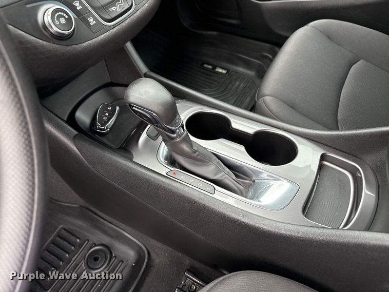 image for item DZ8948 2021 Chevrolet Malibu 