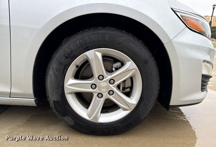 image for item DZ8948 2021 Chevrolet Malibu 