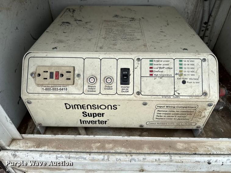 image for item DZ8961 2002 International 4800 digger derrick truck