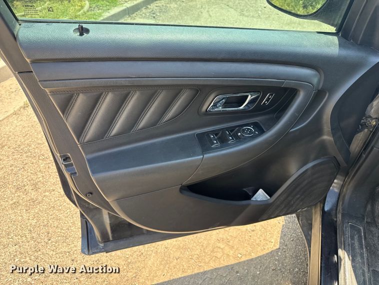 image for item DZ8971 2013 Ford Taurus Police 