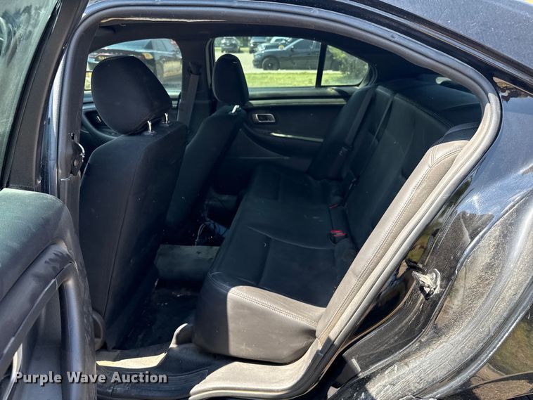 image for item DZ8971 2013 Ford Taurus Police 
