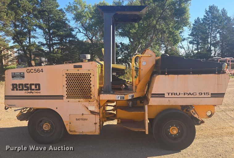 image for item EB1010 Roscoe Tru-Pac 915 pneumatic roller