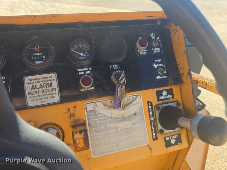 image for item EB1010 Roscoe Tru-Pac 915 pneumatic roller