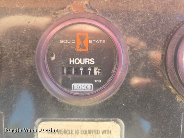 image for item EB1010 Roscoe Tru-Pac 915 pneumatic roller