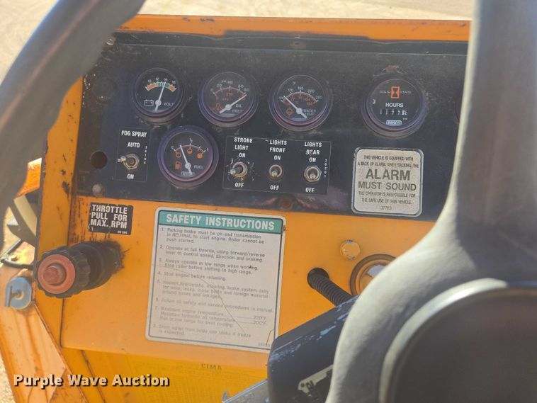 image for item EB1010 Roscoe Tru-Pac 915 pneumatic roller