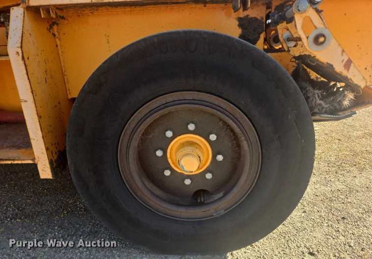 image for item EB1010 Roscoe Tru-Pac 915 pneumatic roller