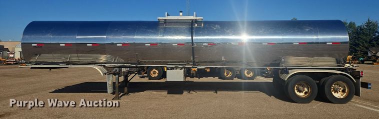 image for item EB1011 1989 Brenner tank trailer