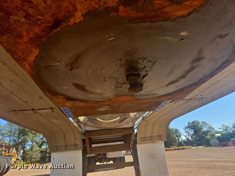 image for item EB1011 1989 Brenner tank trailer