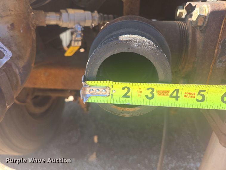 image for item EB1011 1989 Brenner tank trailer