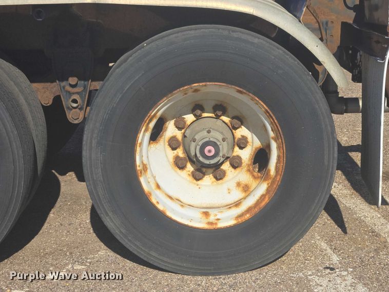 image for item EB1011 1989 Brenner tank trailer