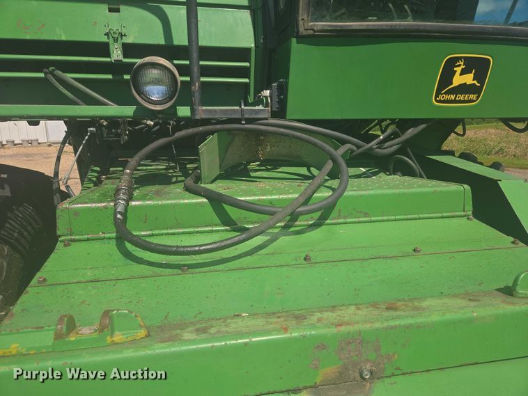 image for item EB1014 1983 John Deere Turbo 6620  combine