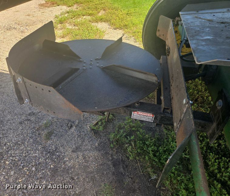 image for item EB1014 1983 John Deere Turbo 6620  combine