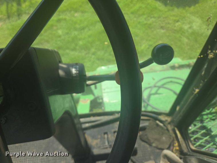 image for item EB1014 1983 John Deere Turbo 6620  combine