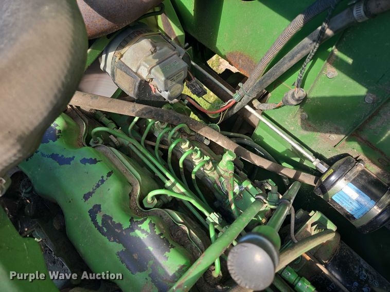 image for item EB1014 1983 John Deere Turbo 6620  combine