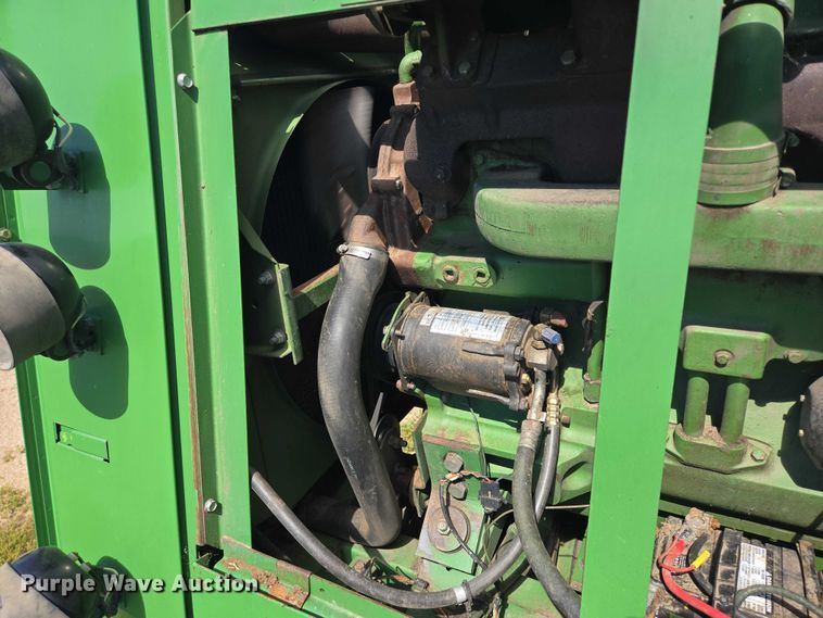 image for item EB1014 1983 John Deere Turbo 6620  combine
