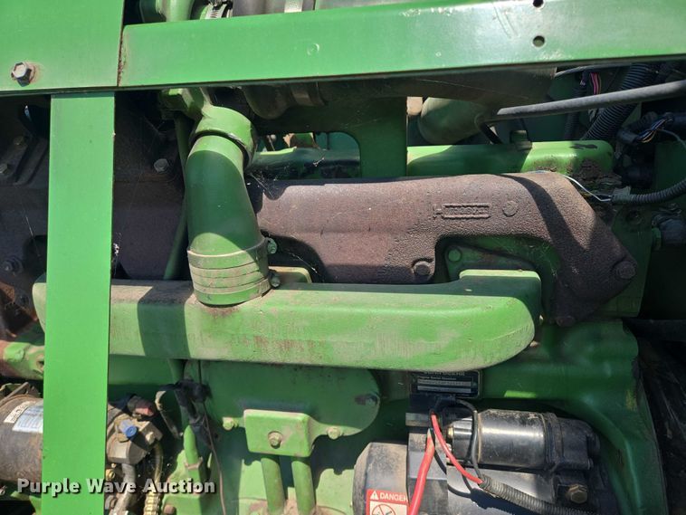 image for item EB1014 1983 John Deere Turbo 6620  combine