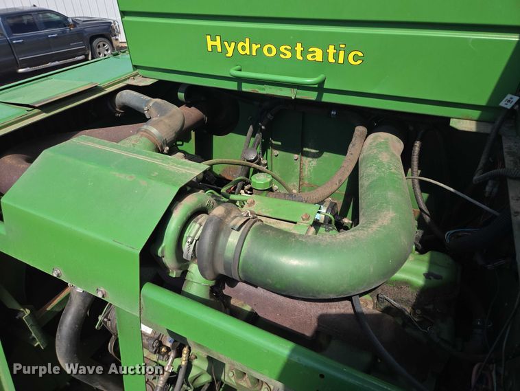 image for item EB1014 1983 John Deere Turbo 6620  combine
