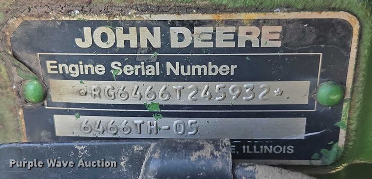 image for item EB1014 1983 John Deere Turbo 6620  combine