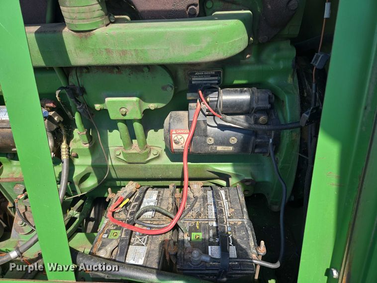 image for item EB1014 1983 John Deere Turbo 6620  combine